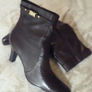 Bandolino chocolate brown leather boots